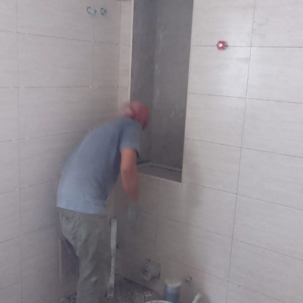 102d7e57 70d1 4552 81f9 f5590b5baf1c 600x600